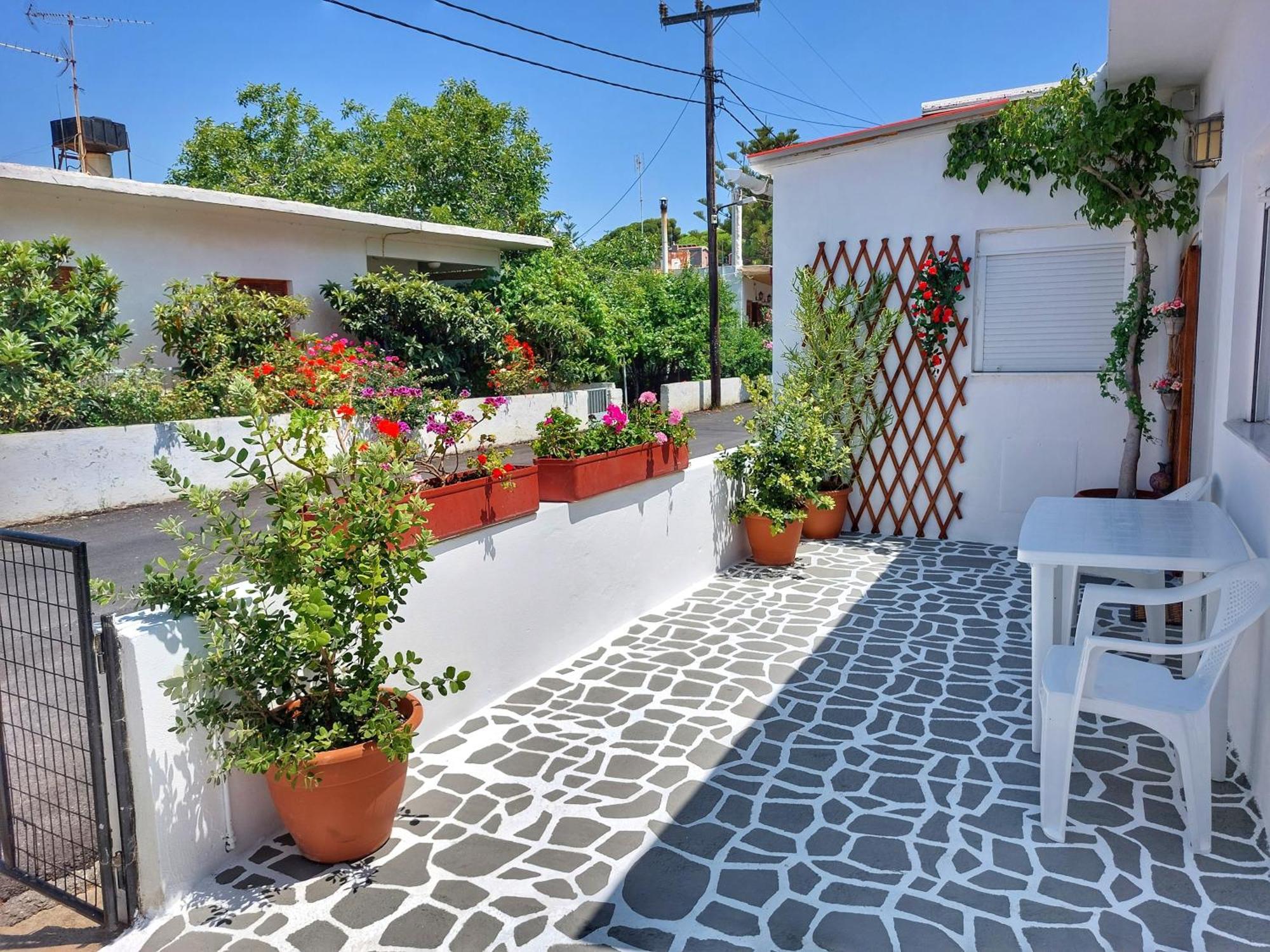 Eva'S House, Cozy Apartment In Traditional Village Pentamodi Exterior foto